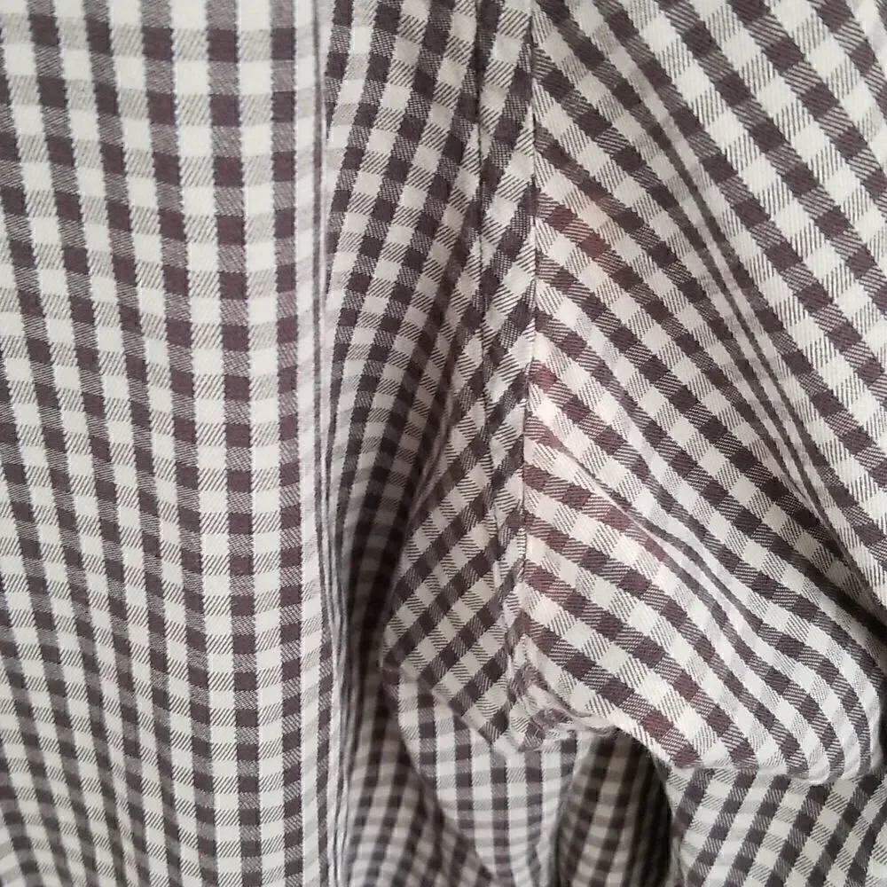 Banana Republic brown/tan shirt. Size XL. 100% cotton.